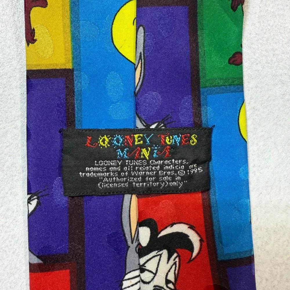 Looney Tunes Mania Silk‎ Necktie Tie Bugs Bunny Marvin The Martian Taz Sylvester